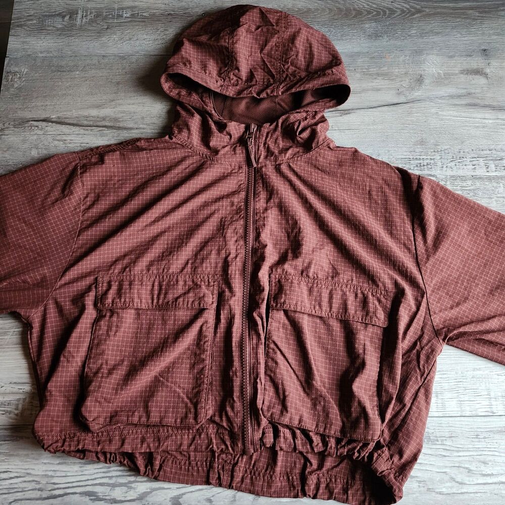 (L) Fabletics full zip jacket - Picture 2 of 4